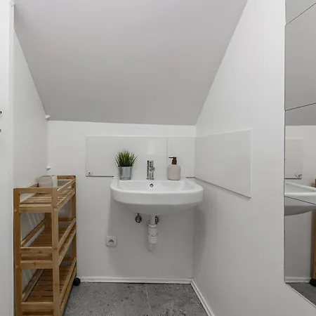Shortstaypoland Racławicka B98 * Warszawa